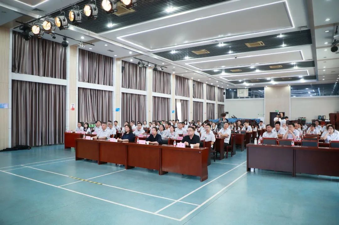 “禮贊新時代 啟航新征程”宣講活動走進熱力集團